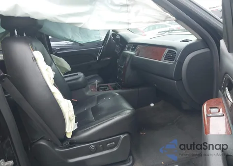 2010 Chevrolet Tahoe Ltz из США, поврежденный, VIN 1GNUKCE05AR225475